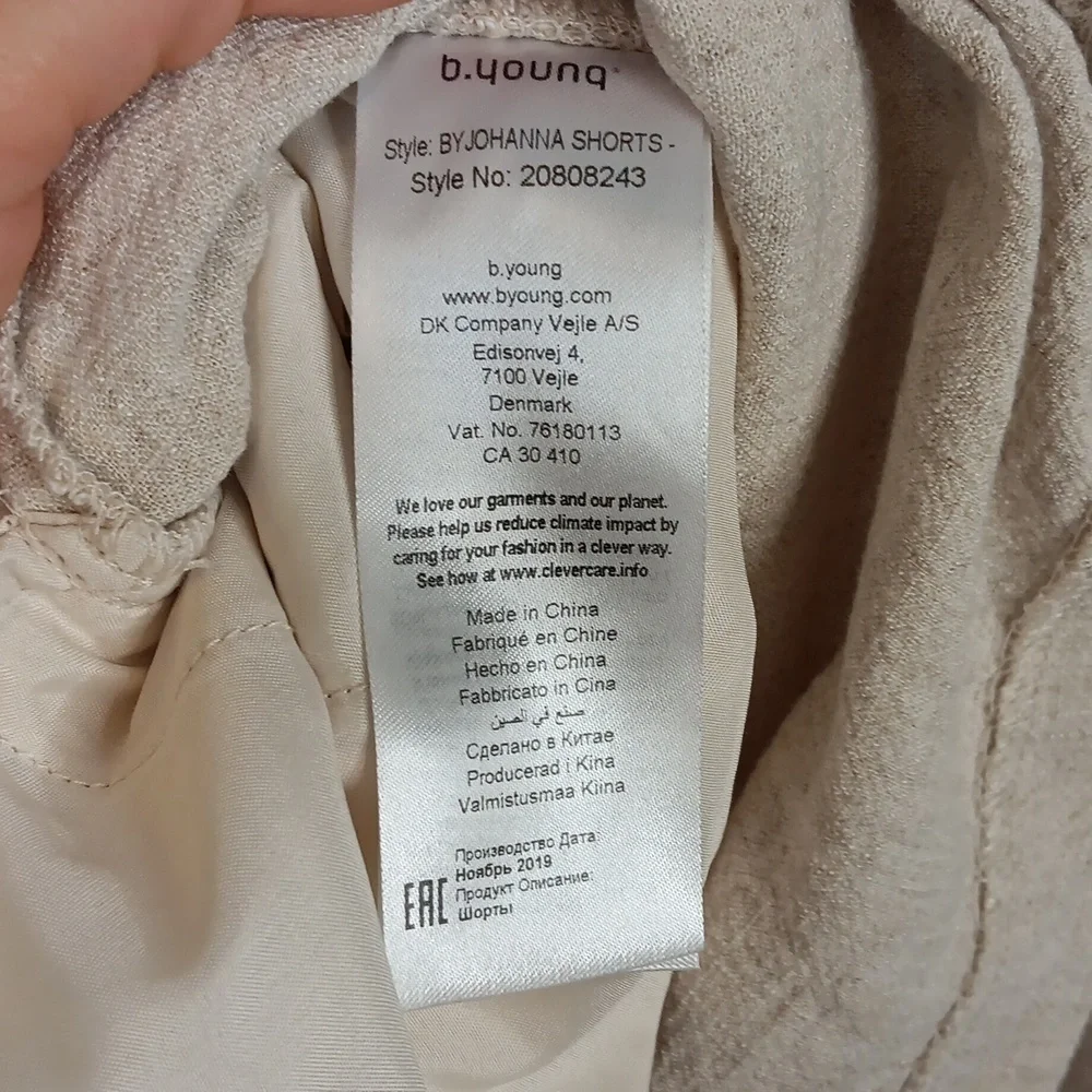 b.young Beige Linen Blend Paper Bag Shorts - Picture 8 of 11